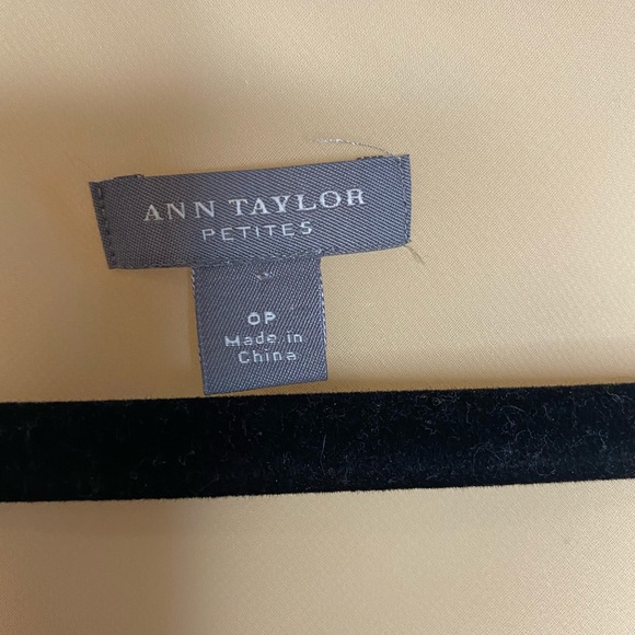 Gold silk Ann Taylor beaded tank - Picture 3 of 5